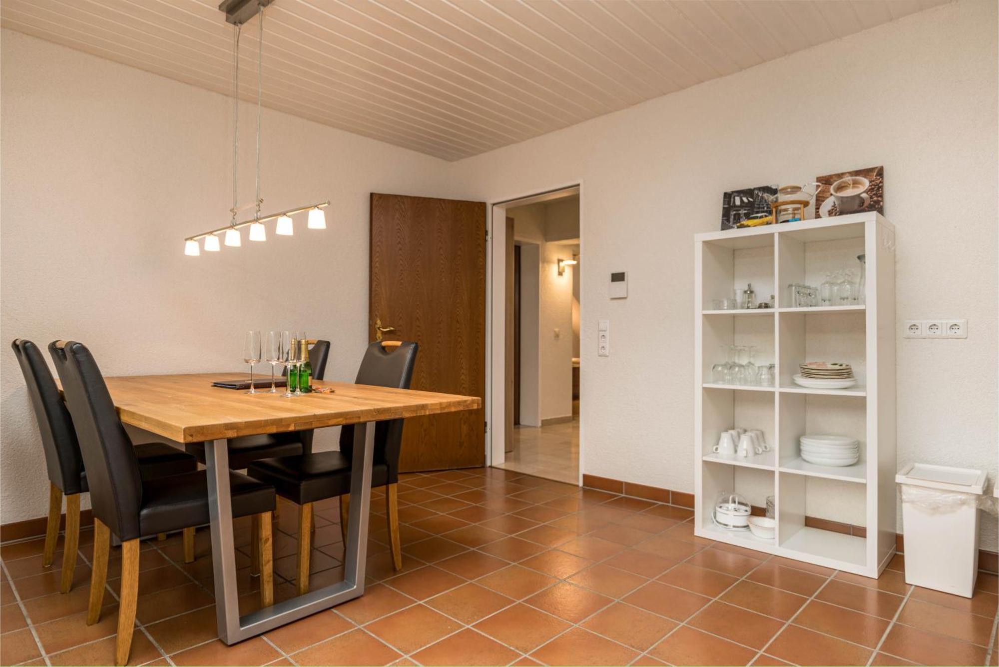 קלוטן Riesling Appartement For 2 - 4 People - Billiards - Balcony With Mosel View - Parking - Wine Barrel Bar - Fully Equipped Kitchen - Netflix - Waiputv - 3 Km From Cochem מראה חיצוני תמונה
